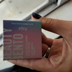 Kaja bouncy matte and shimmer eyeshadow trio